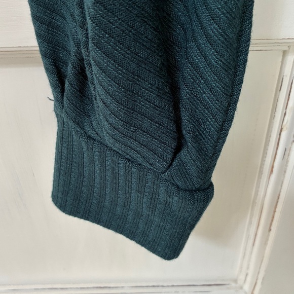Dark Green Ribbed Sweatshirt - Picture 3 of 3